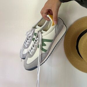 Karhu Mestari Sneakers SIZE 9.5